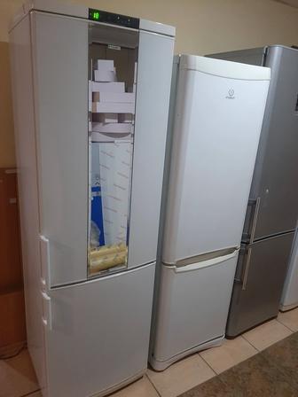 Двухкомпрессорный холодильник Атлант. Гарантия. Доставка. .