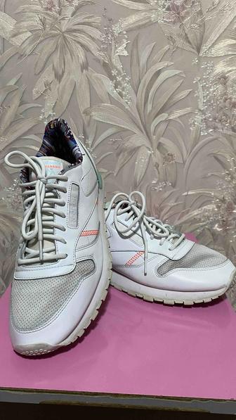 Кроссовки Reebok Classic Leather Clip G58241