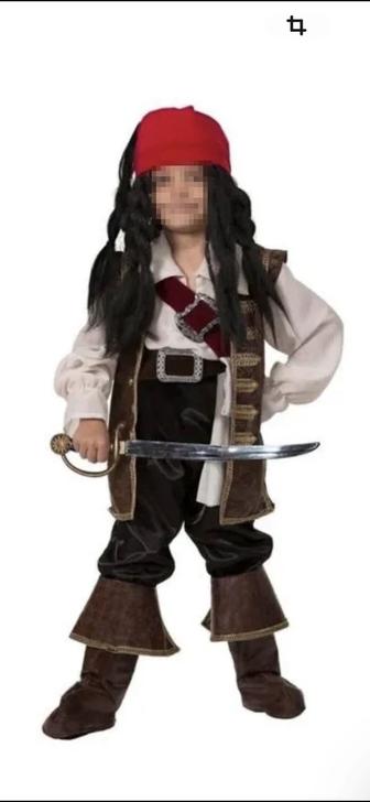 Продаю новогодний костюм