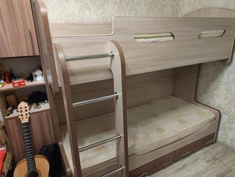 Кровать двухъярусная