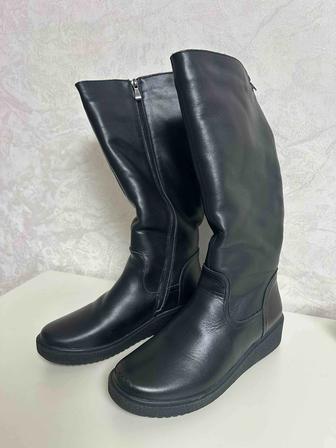 Продается сапоги!