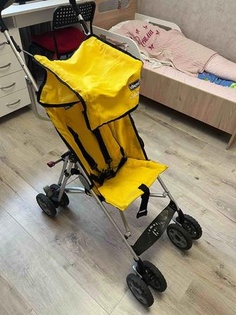 Коляска Chicco Caddy прогулочная трость, лёгкая, с дождевиком