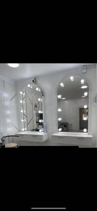 Продается визажные столы с зеркалом