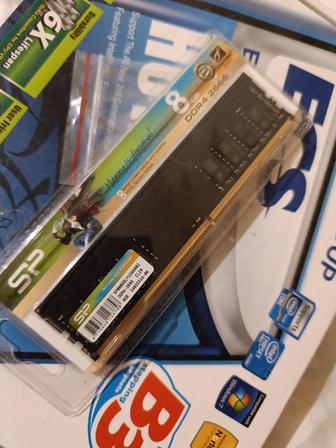 ОЗУ SP DDR4 8Gb новая.