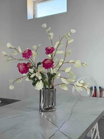 Ваза с цветами