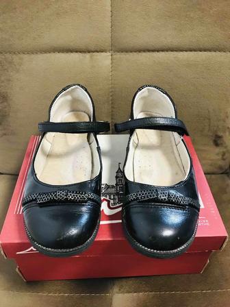 Детские туфли в школу для девочек