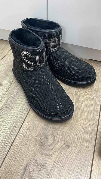 Женская обувь в отличном состоянии