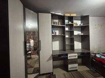 Продам гарнитур подростковый