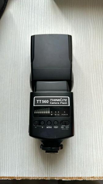 Вспышка Godox tt 560