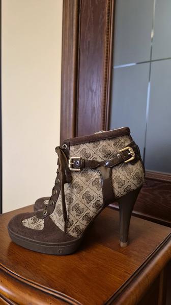 Продаю брендовую обувь