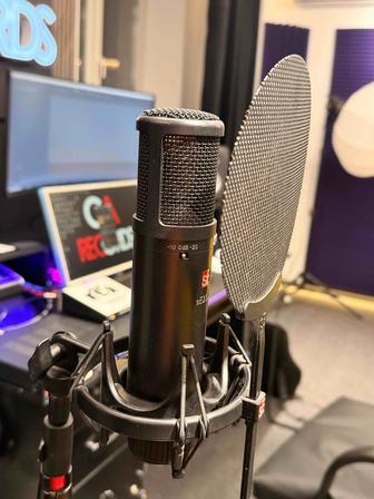 Микрофон студийный