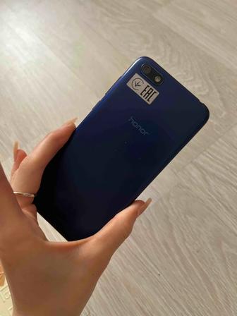 Продается телефон Honor 7A
