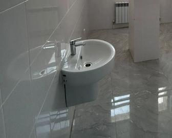 Продам раковина Sanita Luxe Best с полупьедесталом