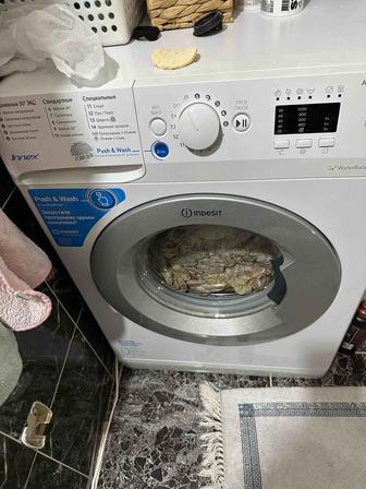 Продам стиральную машинку