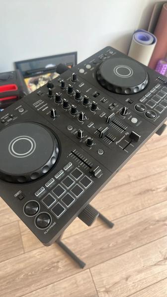 DJ контроллер