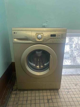 Продам стиральную машину LG