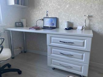 Письменный стол