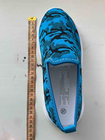 Кроссовки детские