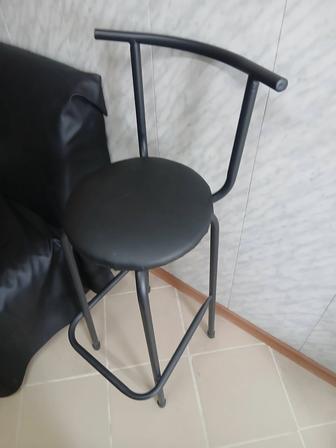 Стул бровиста,визажиста