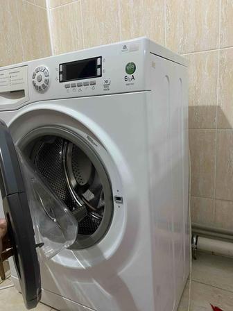 Продам стиральную машину б/у hotpoint Ariston