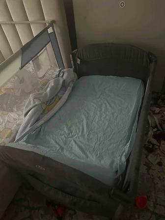 Продам детскую манежку