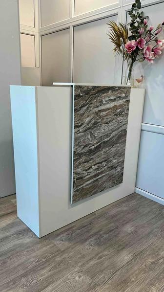 Продаю ресепшн