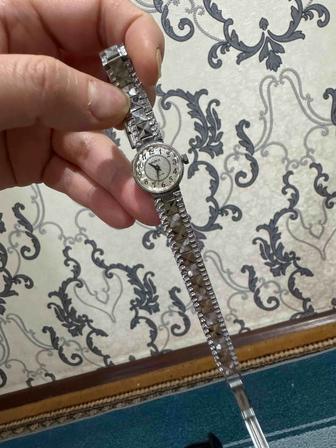 Продам женские наручные часы Чайка, полностью рабочие