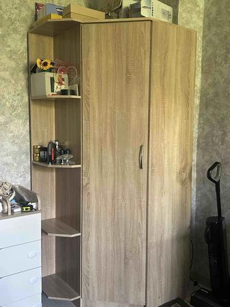 Продам Шкаф