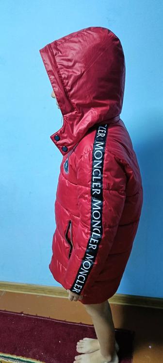 Продам куртку дев