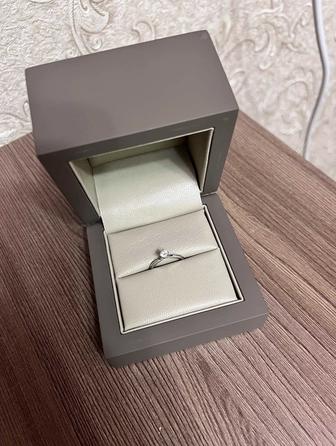 Кольцо помолвочное