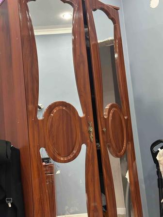 Отдам даром шкаф самовывоз