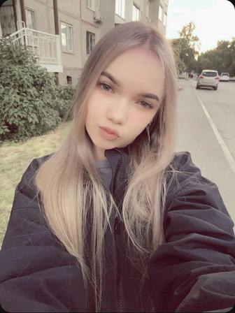 официант, аниматор, повар, помощник повара