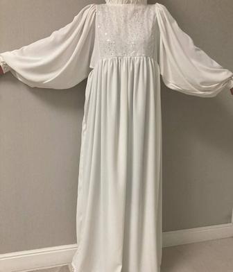 Новое белое платье