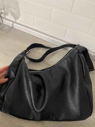 Продам женскую сумку