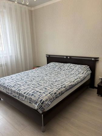 Продам спальный гарнитур