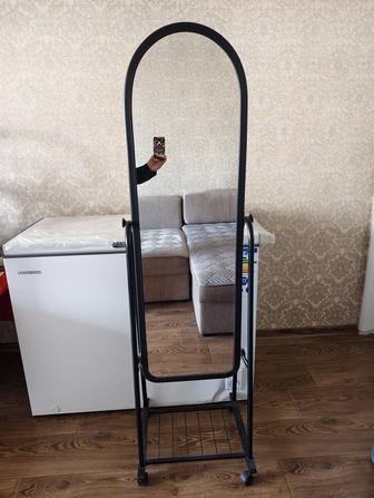 Зеркало напольное