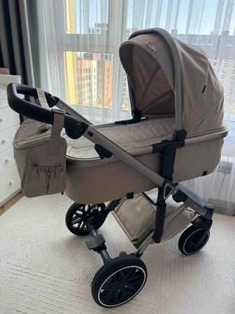 Продам коляску трансформер, новая