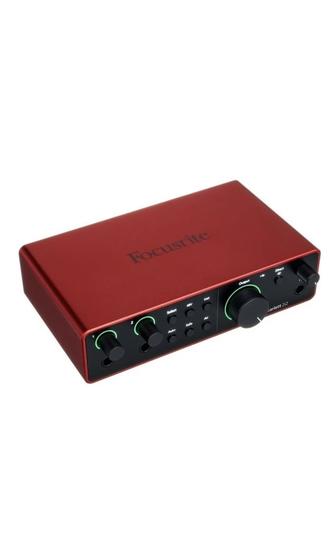 Звуковая карта Focusrite
Scarlett 212 4th Generation