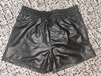 Шорты женские