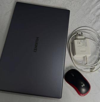 Huawei MateBook D15 (i5, 8GB, 256GB SSD)