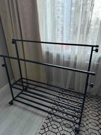 Напольная вешалка