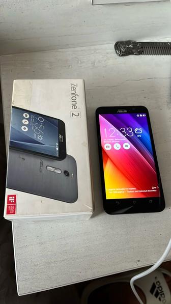 Телефоны ASUS Zenfone 2 ZE551ML продам