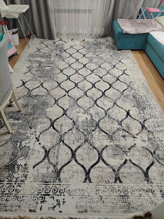 Продам Ковер 250/400