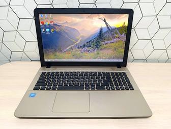 Ноутбук ASUS в идеальном состоянии.