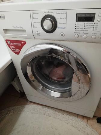 Продаю стиральную машину