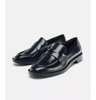 Обувь Zara. Продажа. Туфли-мокассины новые
