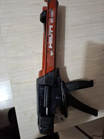 Продам пистолет для силикона и клея в тюбиках