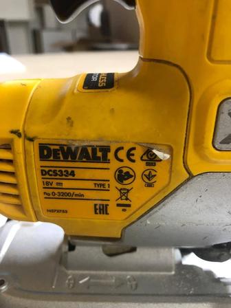 Беспроводной электро лобзик DeWalt DCS334