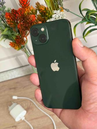 Продам iPhone 13 (256GB)