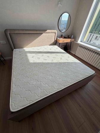 Кровать для спальный, пользовались один месяц